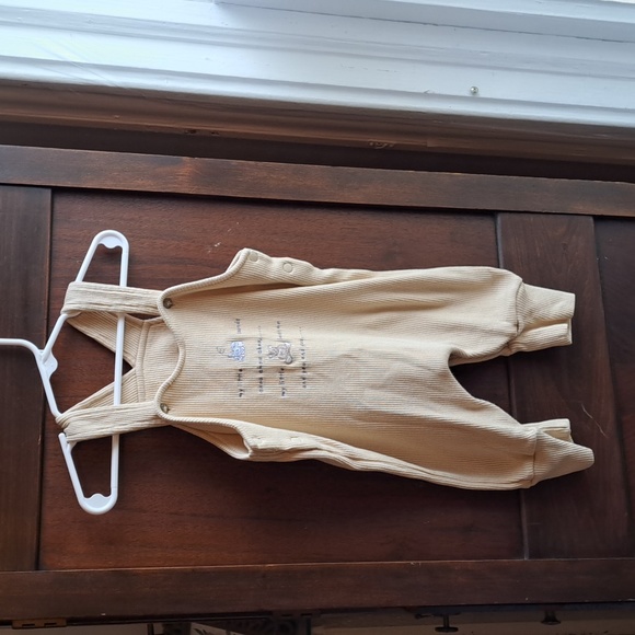Carter's Classic vintage boys size 3/6 months beige overalls - Picture 1 of 5